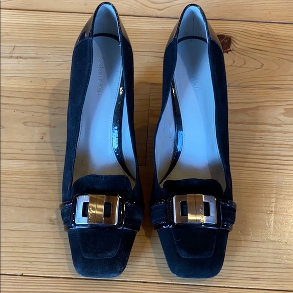 CK black heels